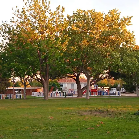 Parque de Campismo Bungalows Zaragoza Camping