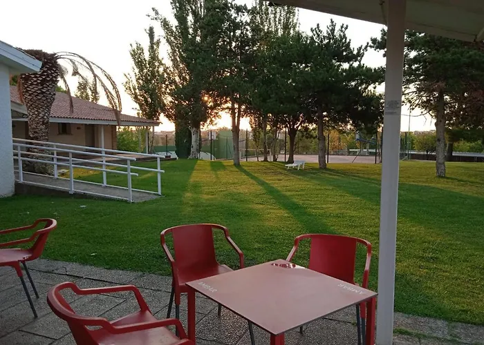 Bungalows Zaragoza Camping אתר קמפינג *