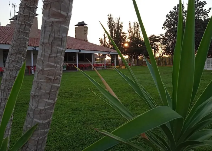 Parque de Campismo Bungalows Zaragoza Camping